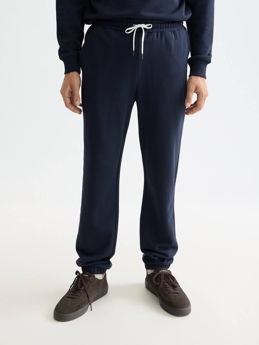 essentials — logo-jogginghose