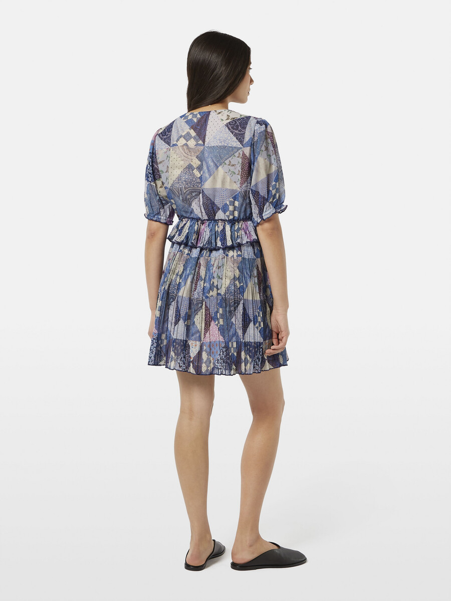 gestepptes plissiertes minikleid
