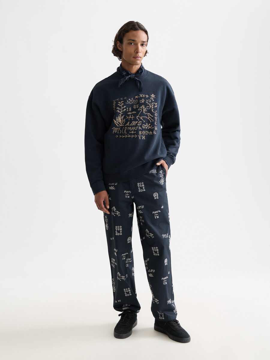 sweatshirt mit kreuzstichmuster und lockerer passform