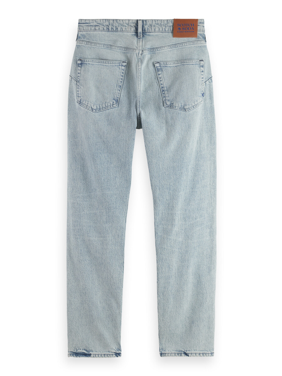 essentials — die zee straight jeans blue story