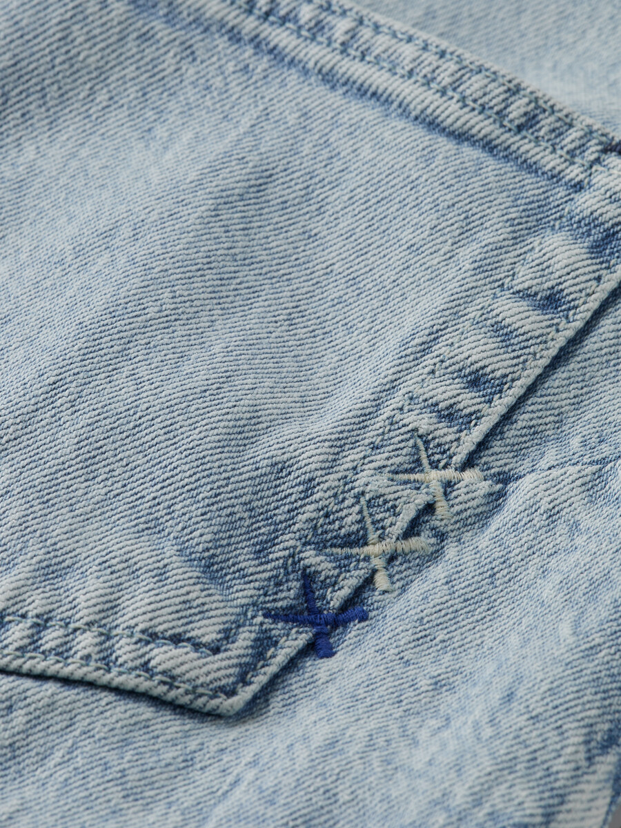 essentials — die zee straight jeans blue story