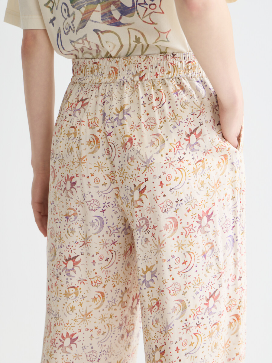 gia - hose mit mittelhohem bund weitem bein und allover-print