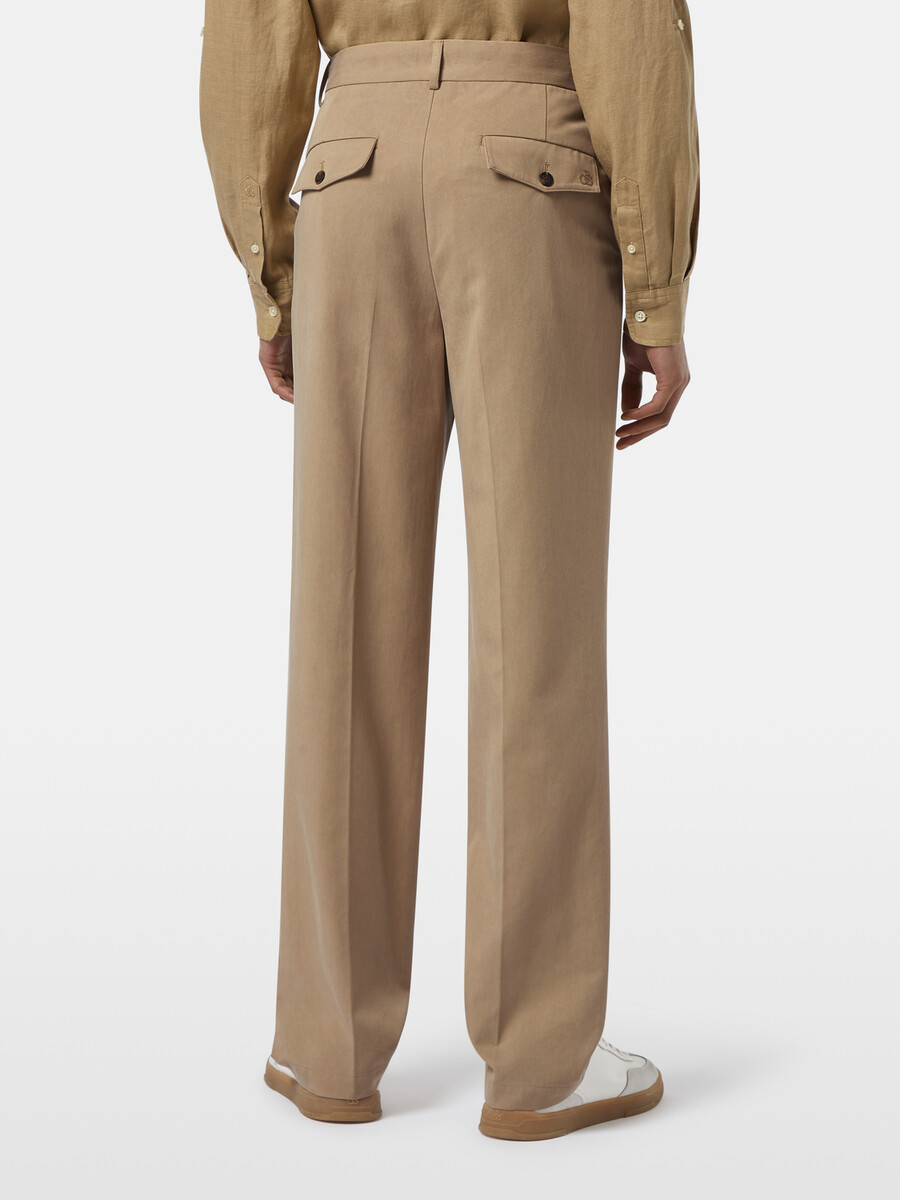chino mit falten aus baumwoll-lyocell-twill lockere gerade passform