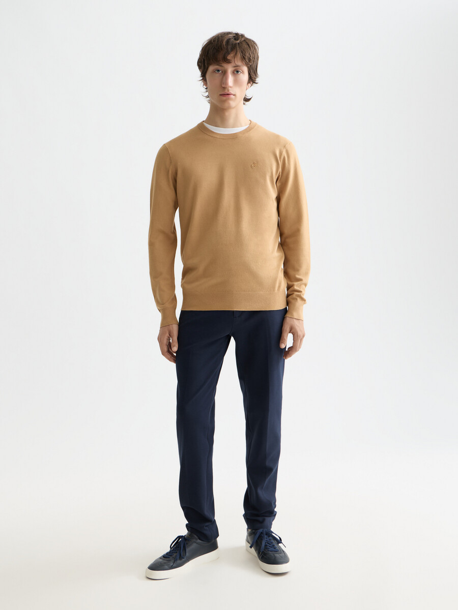 core mott tailored knitted yarn dyed chino