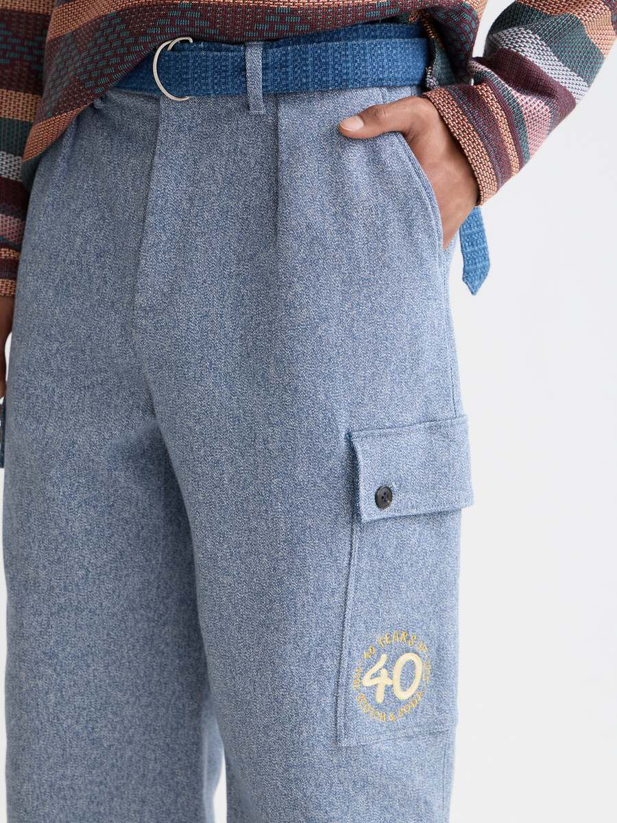 die melange cargohose zum 40-jährigen jubiläum locker gerade geschnitten