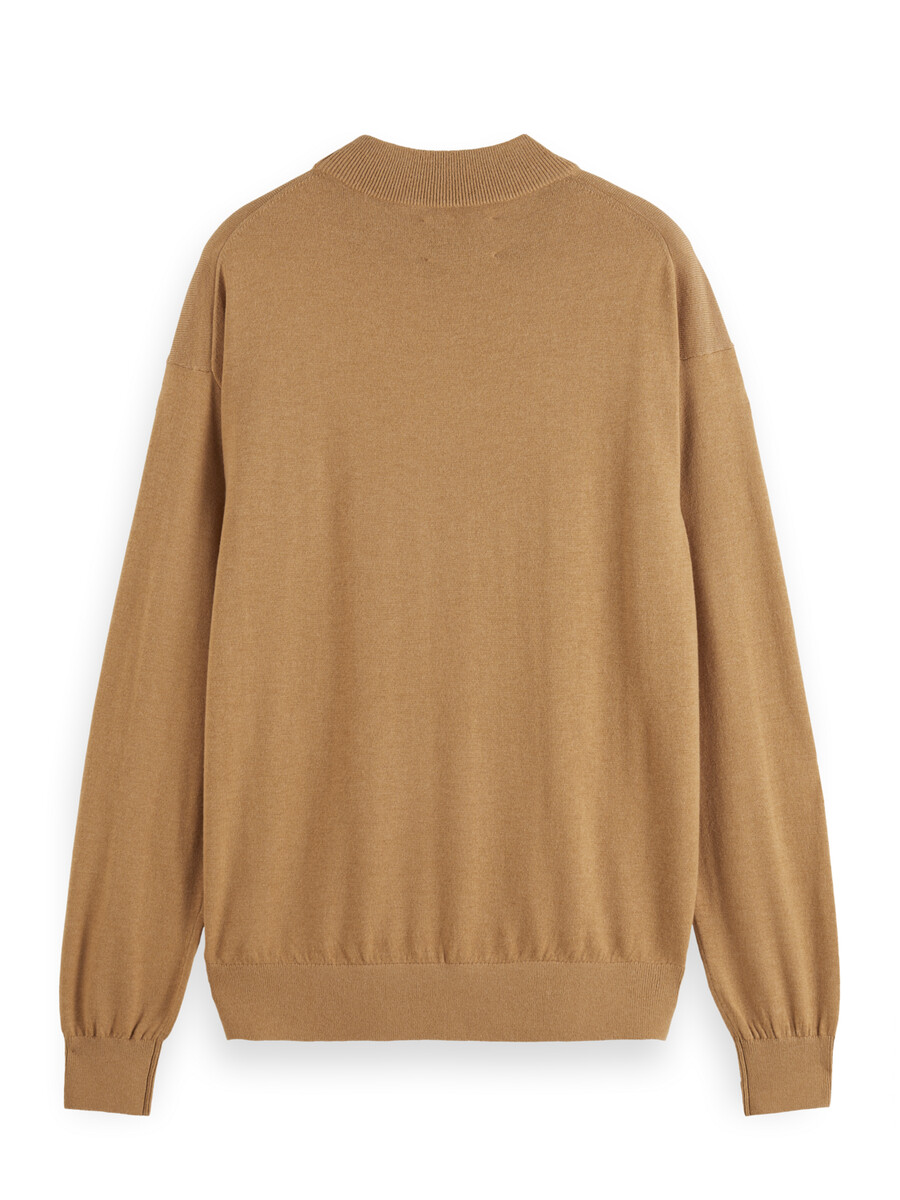 essentials – pullover mit überschnittenen schultern und stehkragen