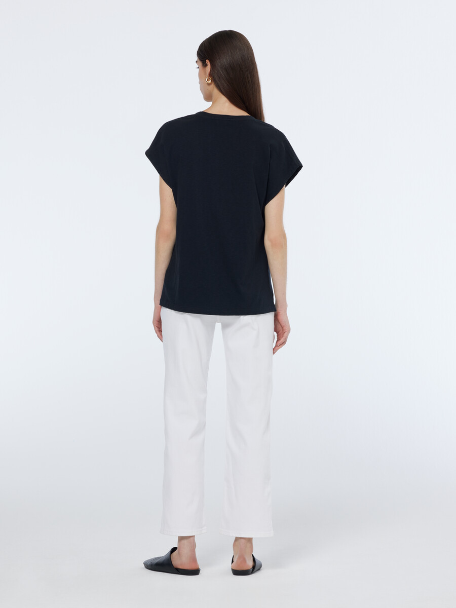 essentials — slub v-neck t-shirt