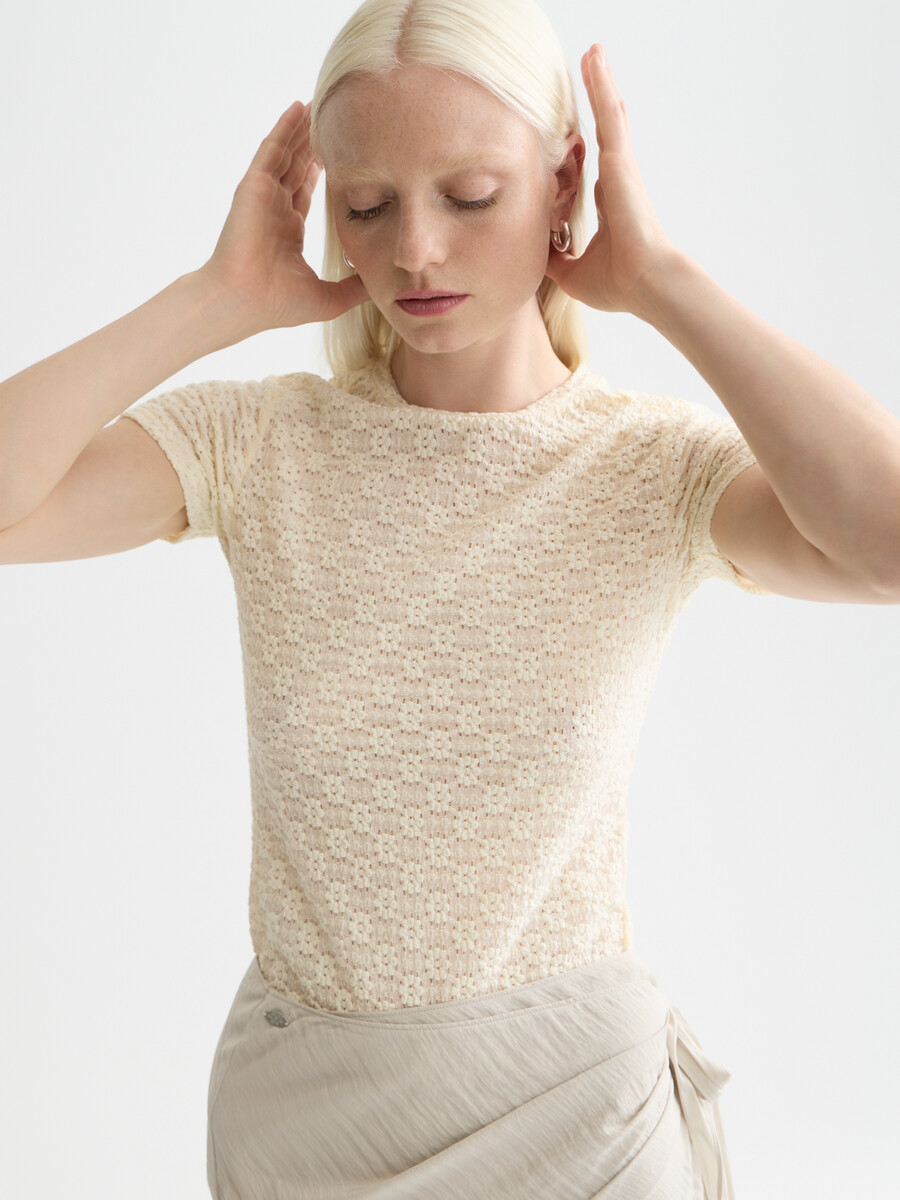 slim-fit-t-shirt mit offener struktur